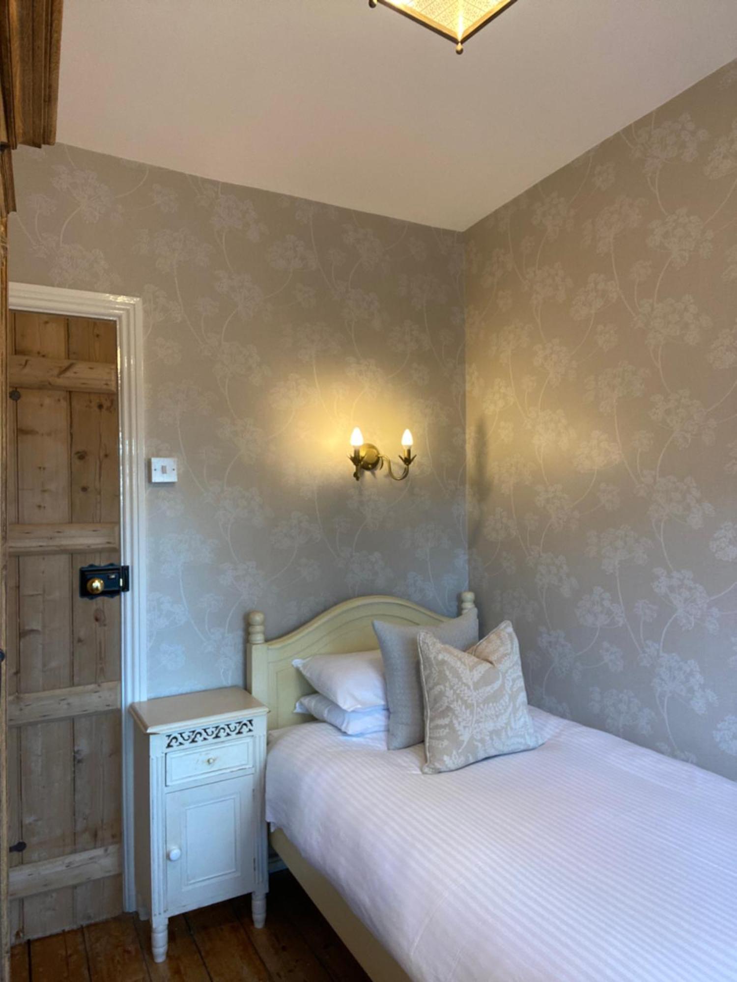 Inglenook Cottage Grange-over-Sands Exteriör bild